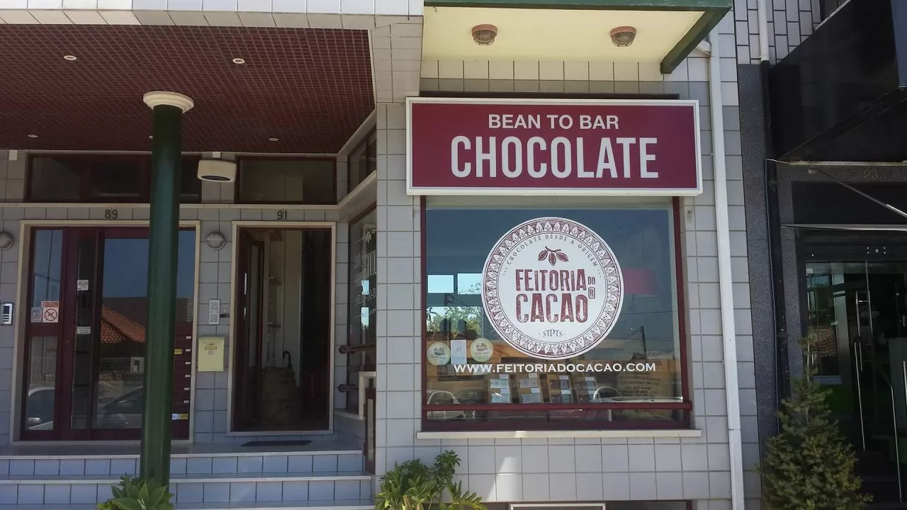 Feitoria do Cacao: site, loja online, estacionário e vinis