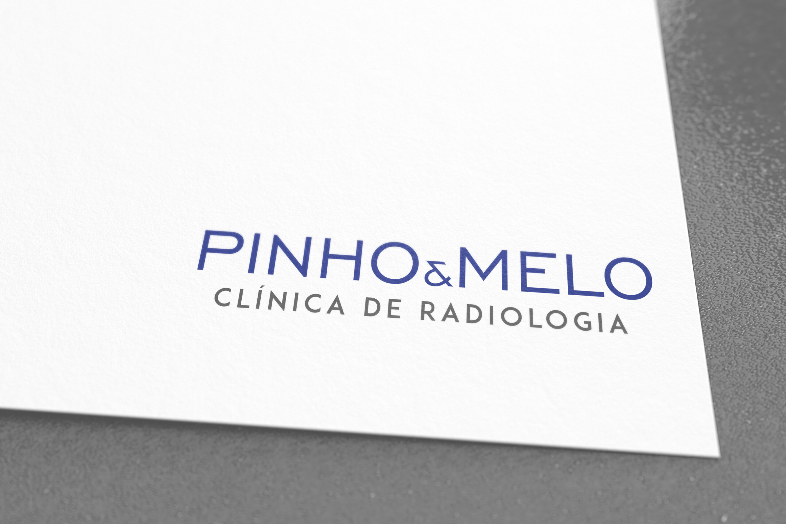 Pinho & Melo: marca, site, impressos, vinis e decoração